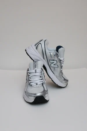 NEW BALANCE 740 GRIS